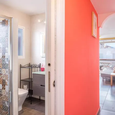Calle Larga Apartment *